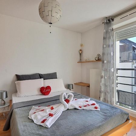 L'Appart' Frontiere-Suisse* Fibre*Chek-In*24/24 Appartement Saint-Louis  Buitenkant foto